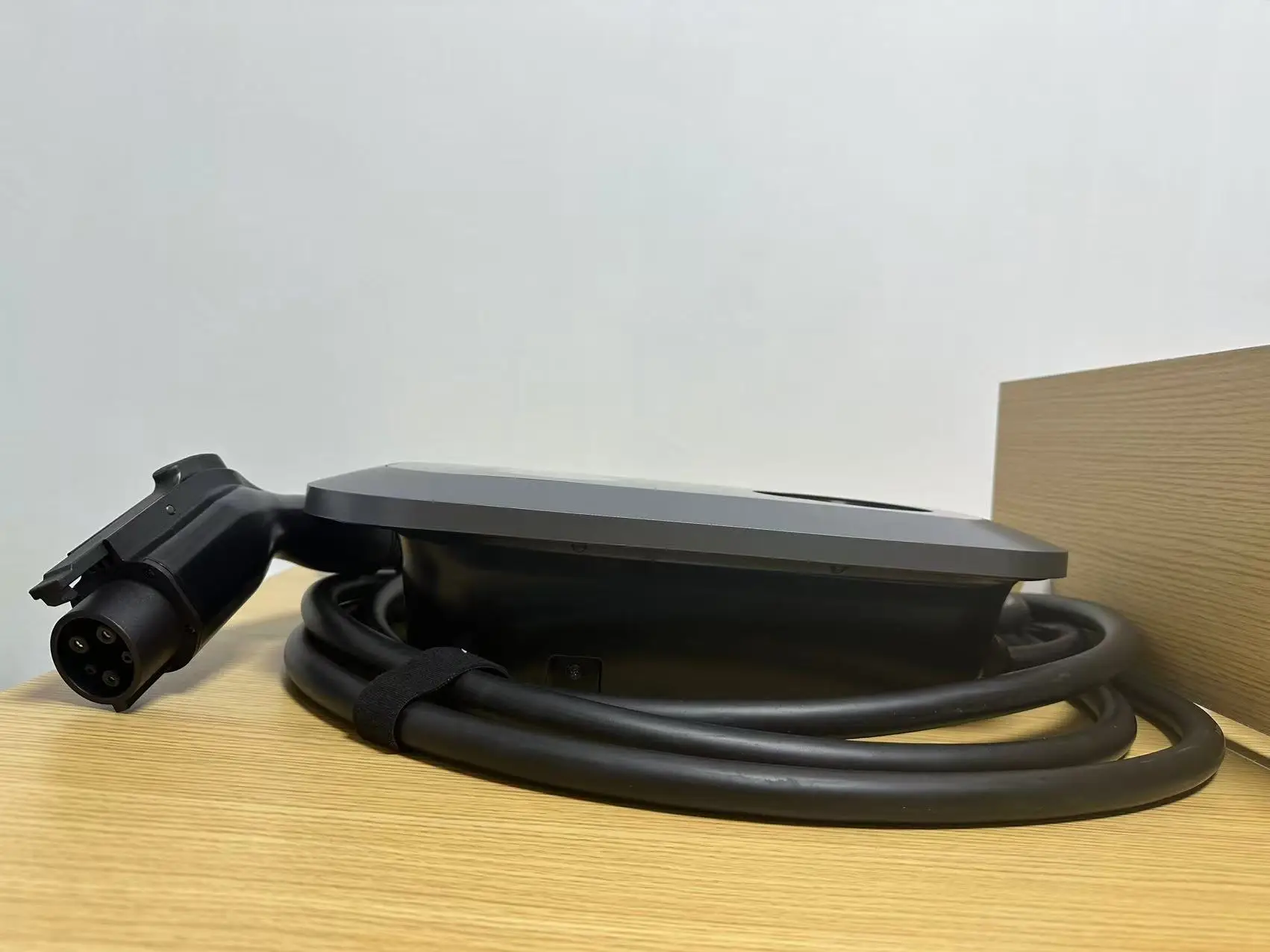 JET Type1 11kW 50A 壁掛け式充電器 J17 - Wallbox Ev のレビューと価格
